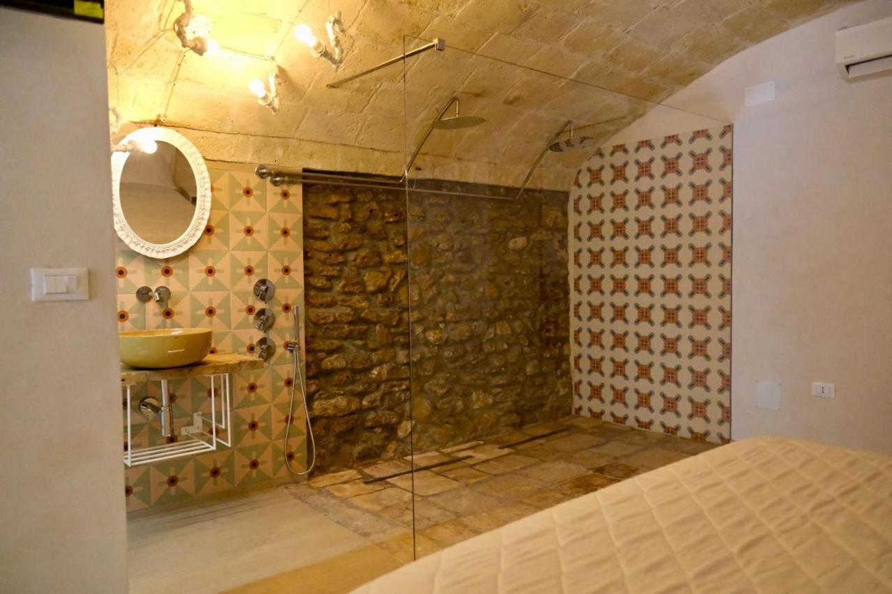 Vico Luxury Room Mesagne Eksteriør bilde